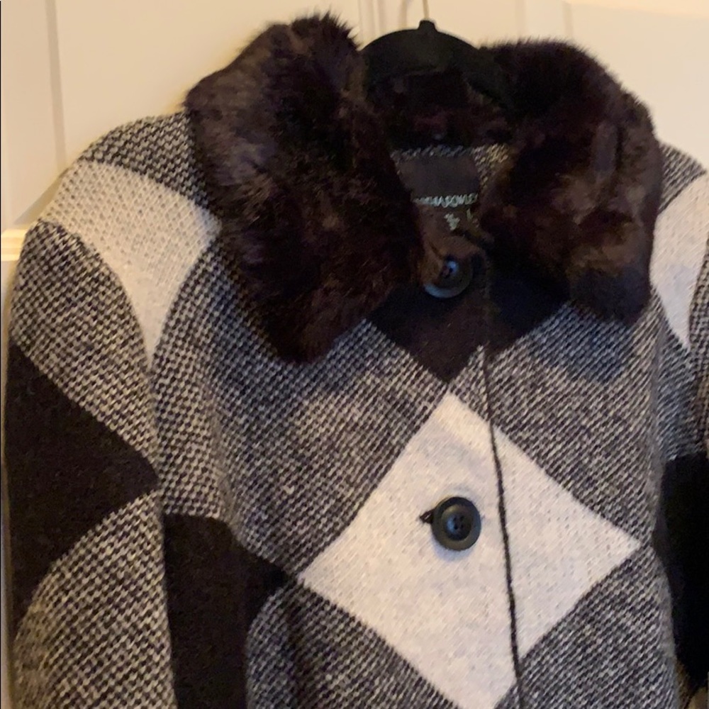 EUC Cynthia Rowley Ladies Faux Fur Collar Sweater - Picture 3 of 8